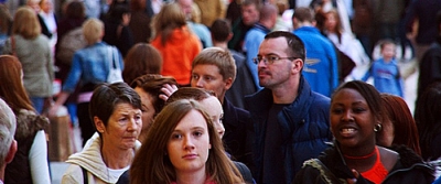 "Faces in the crowd", Flickr, donncha